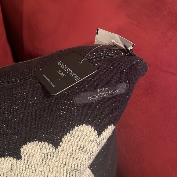 HTF Rachel Zoe Ghost Throw and Ghost pillow (Pillow not Rachel Zoe). - Picture 3 of 4